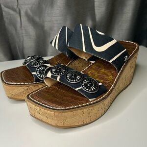 Sam Edelman gorgeous Abril Platform- black & natural linen wedge sandal size 5